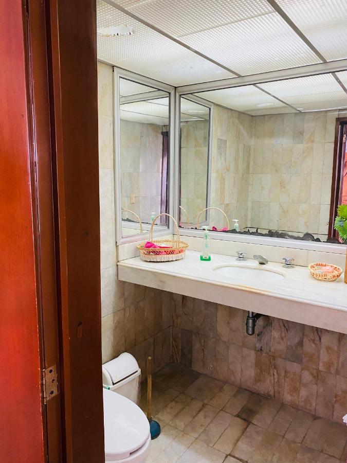 Hostal Guadalajara Cosmopolitan Providencia Exteriör bild