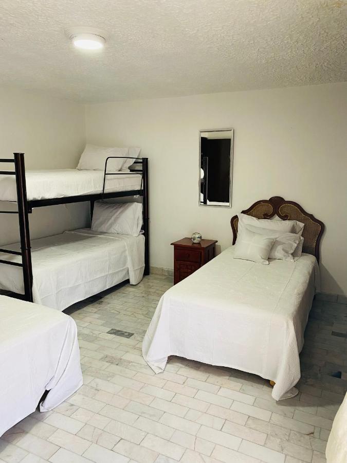 Hostal Guadalajara Cosmopolitan Providencia Exteriör bild