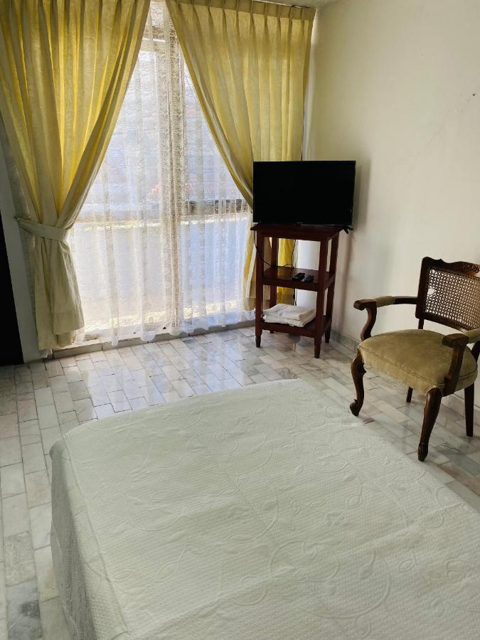 Hostal Guadalajara Cosmopolitan Providencia Exteriör bild