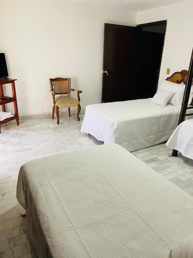 Hostal Guadalajara Cosmopolitan Providencia Exteriör bild