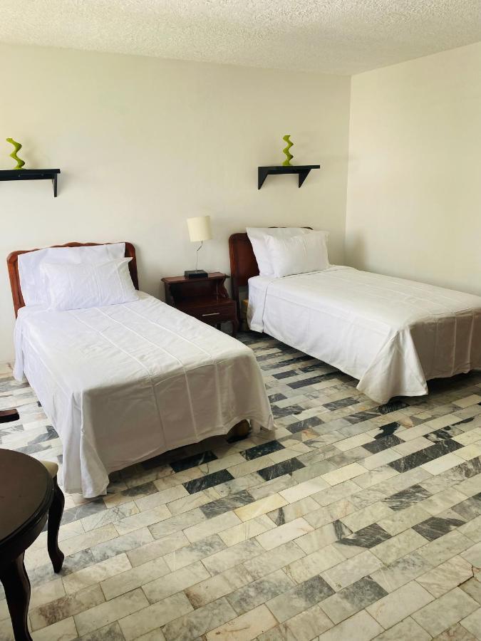 Hostal Guadalajara Cosmopolitan Providencia Exteriör bild